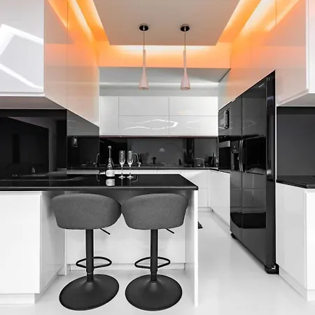 Serenity 2 - Luxury And Comfort Combined Apartment Skopje