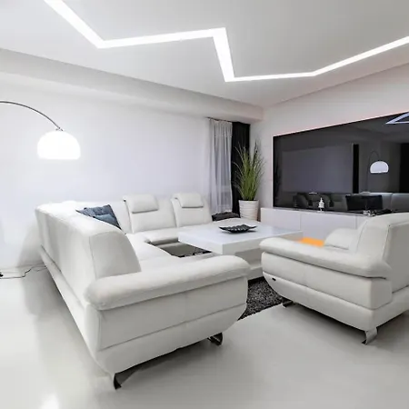 Apartment Serenity 2 - Luxury And Comfort Combined *